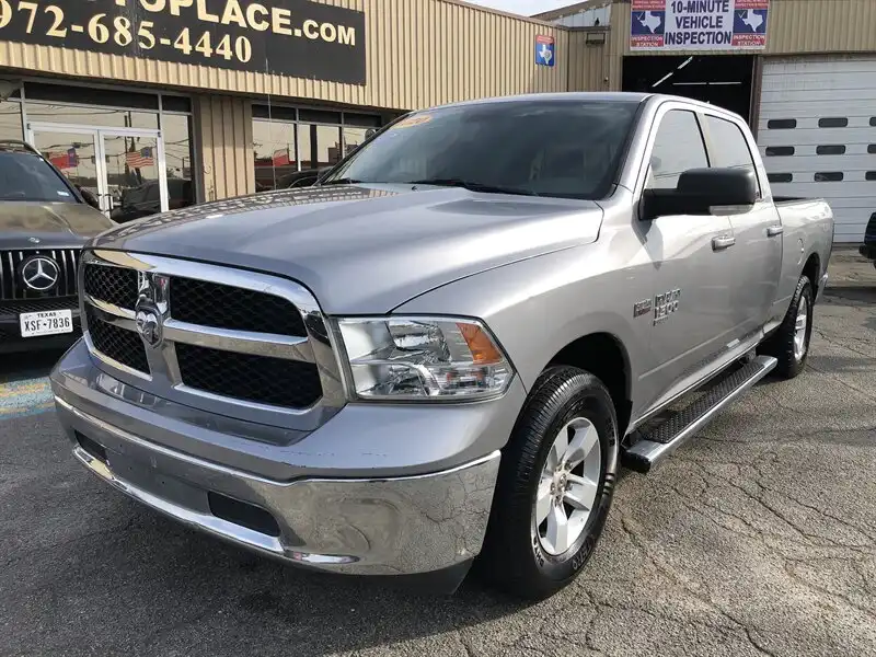 2020 RAM 1500 Classic SLT Crew Cab 6'4's photo