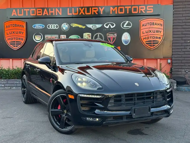 2017 Porsche Macan GTS's photo