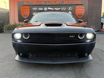 2016 Dodge Challenger SRT 392 photo 2