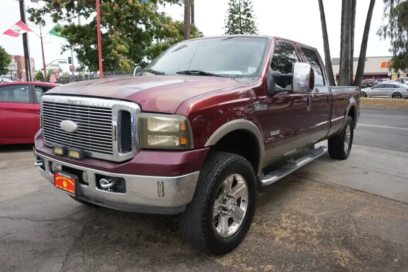 2007 Ford F-250 Lariat 4x4 Crew Cab SWB's photo