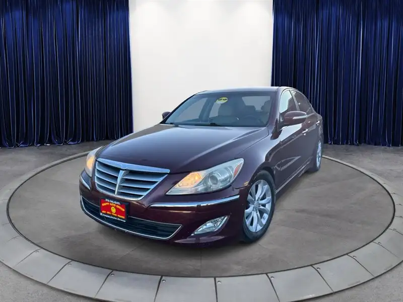 2013 Hyundai Genesis 3.8's photo