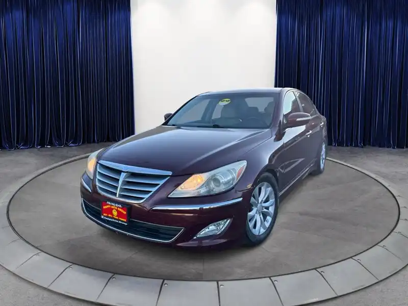 2013 Hyundai Genesis 3.8's photo