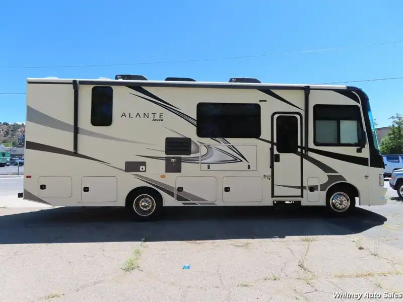 2022 Ford F-53 / F-59 Jayco Alante 27A's photo