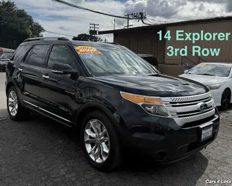2014 Ford Explorer XLT's photo