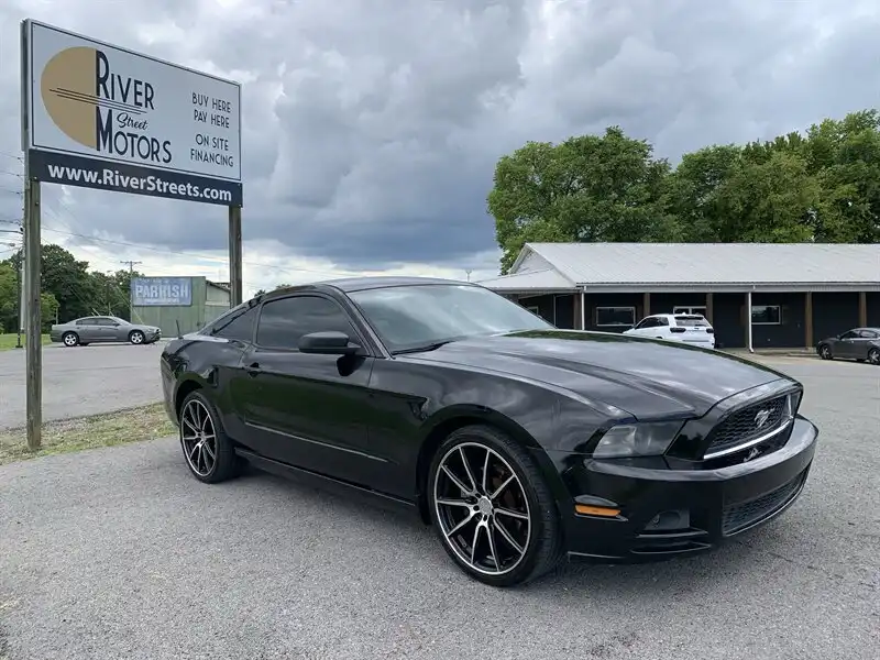 2014 Ford Mustang V6's photo