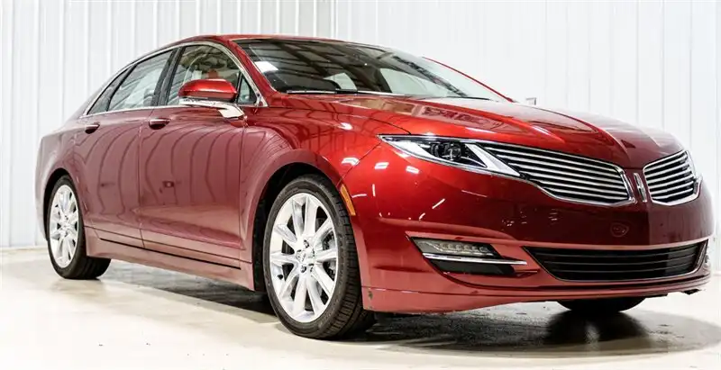 2016 Lincoln MKZ Front Wheel Drive's photo