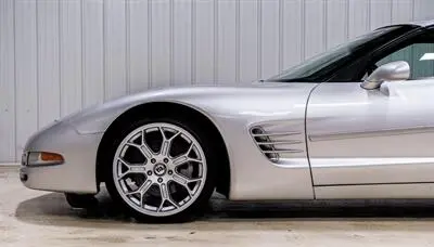 2002 Chevrolet Corvette Coupe photo 3
