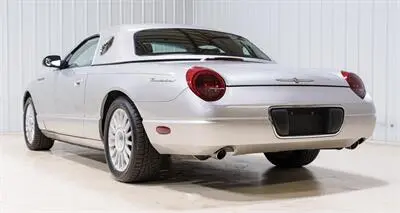 2004 Ford Thunderbird Deluxe photo 5