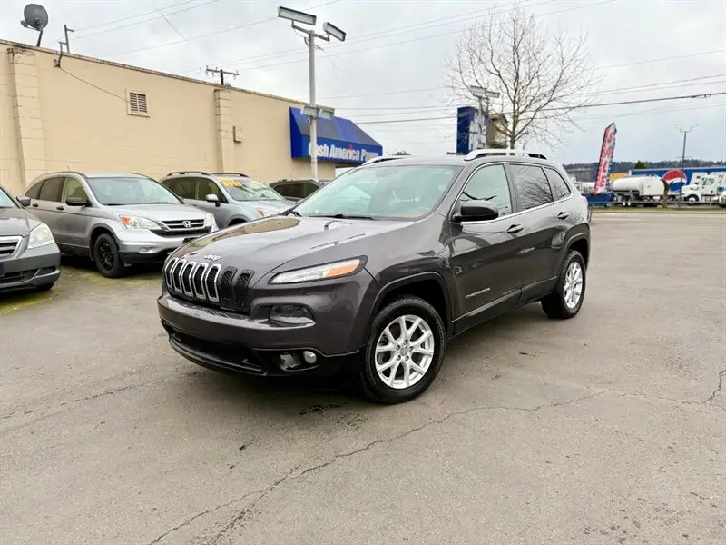 2014 Jeep Cherokee Latitude 4X4 photo 1