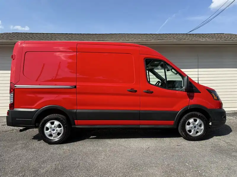 2020 Ford Transit 250 Med Roof 130 WB's photo