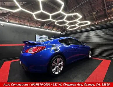 2010 Hyundai Genesis Coupe undefined photo 3