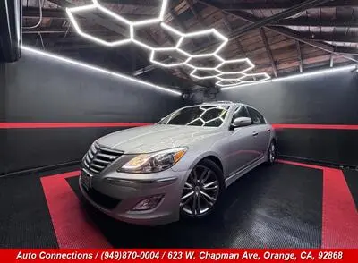 2012 Hyundai Genesis 3.8 photo 2