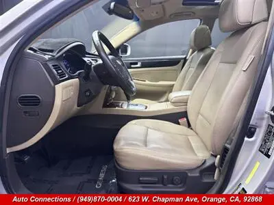 2012 Hyundai Genesis 3.8 photo 5