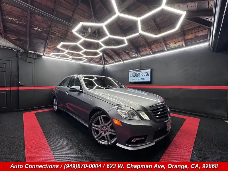 2010 Mercedes-Benz E-Class E350 Sport's photo