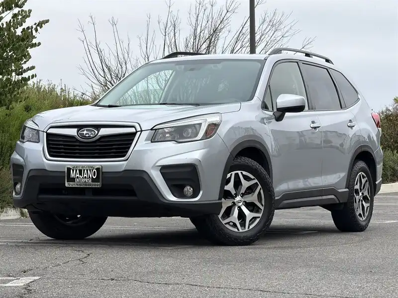 2021 Subaru Forester Premium's photo