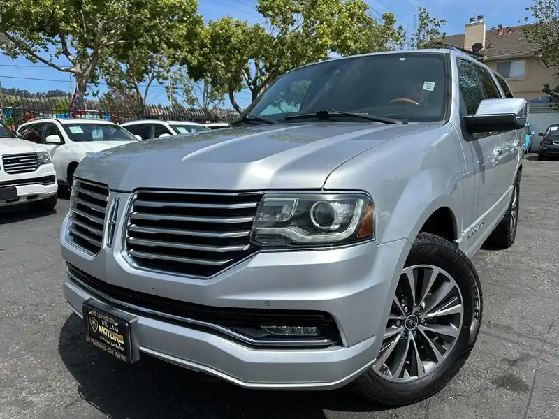 2015 Lincoln Navigator 4x4's photo