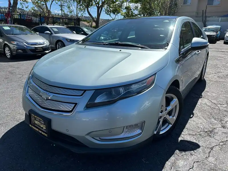 2012 Chevrolet Volt Base's photo