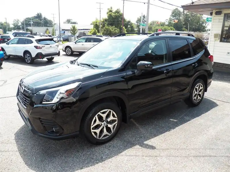2024 Subaru Forester Premium's photo