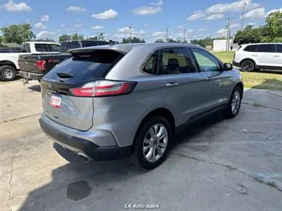 2023 Ford Edge Titanium AWD photo 5