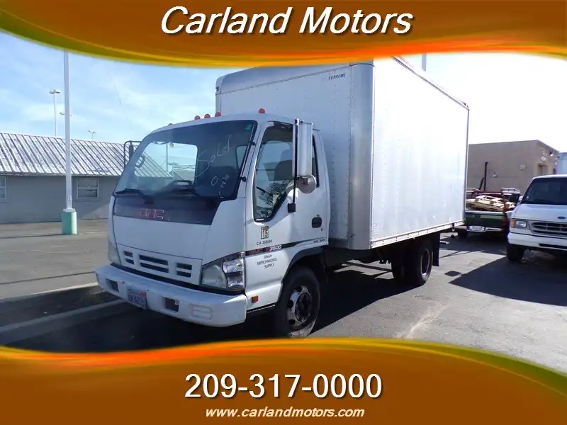 2007 GMC W-Series (Forward)'s photo