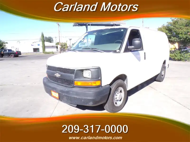 2007 Chevrolet Express 2500 Work Van HD's photo