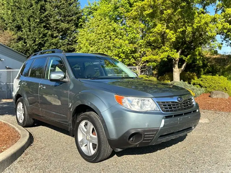 2010 Subaru Forester 2.5X Premium AT's photo