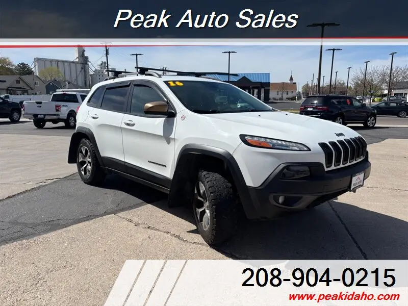 2016 Jeep Cherokee Trailhawk 4x4 photo 3