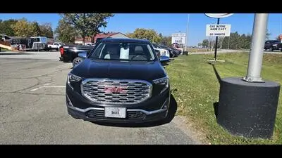 2018 GMC Terrain Denali AWD photo 4