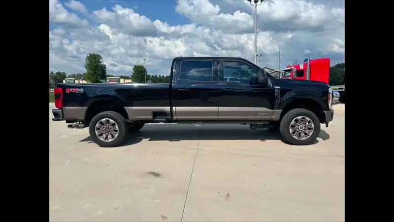 2023 Ford F-250 King Ranch 4x4 Crew Cab 8' Box's photo