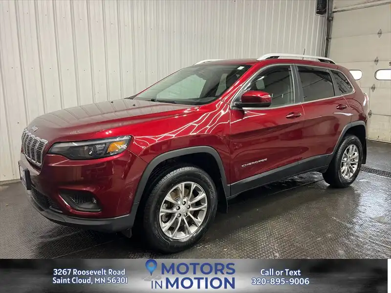 2019 Jeep Cherokee Latitude Plus 4X4's photo