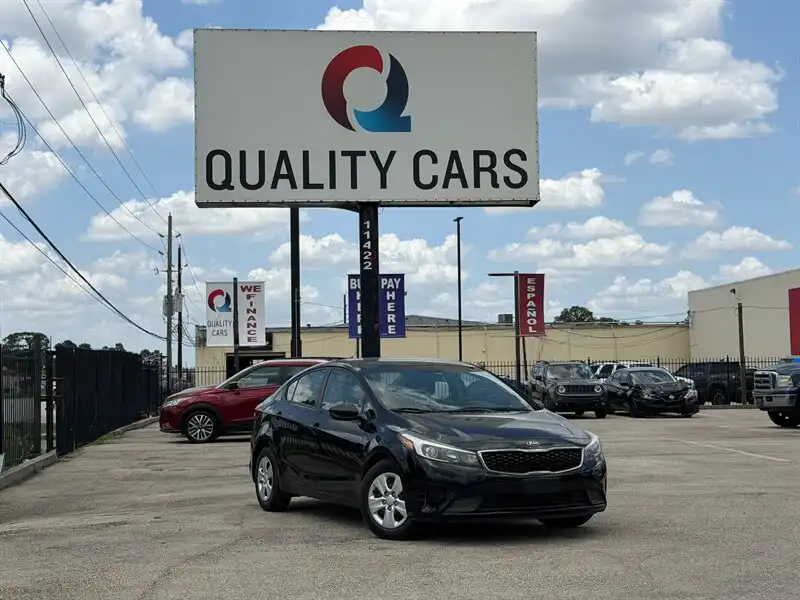 2017 Kia Forte LX AT's photo