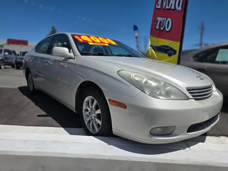 2002 Lexus ES 350 300's photo