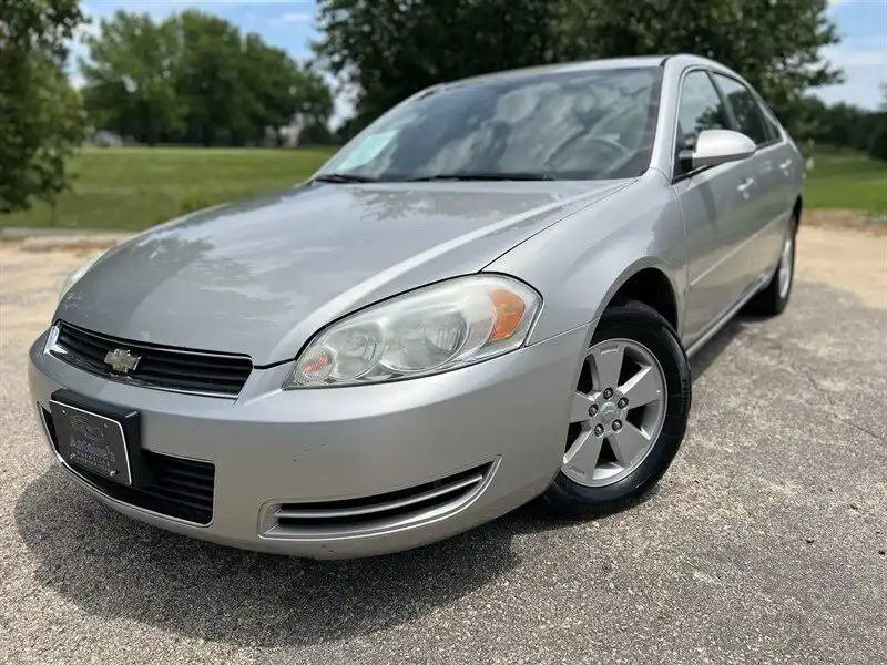 2008 Chevrolet Impala LT's photo