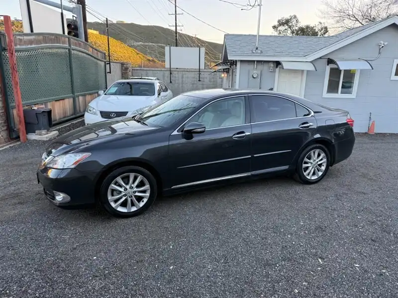 2010 Lexus ES 350 350's photo