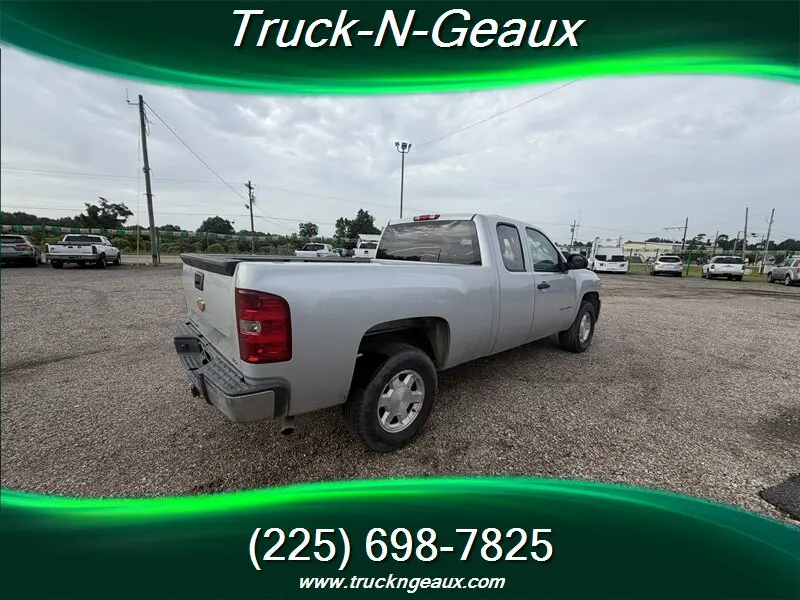 2013 Chevrolet Silverado 1500 Work Truck Extended Cab MWB photo 4