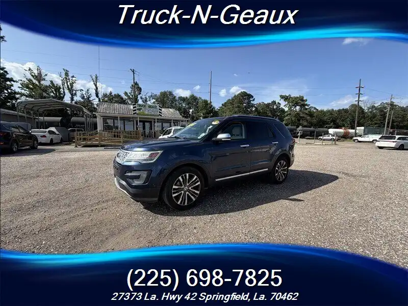 2017 Ford Explorer Platinum 4WD's photo