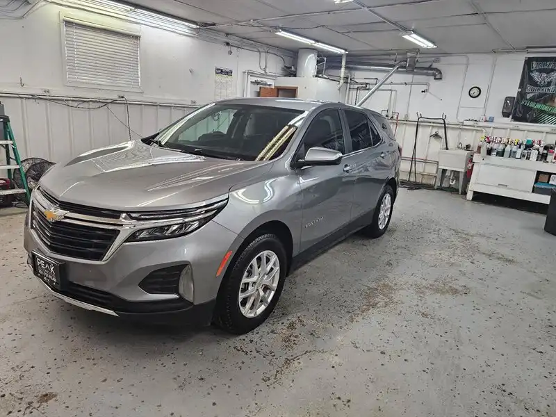 2024 Chevrolet Equinox AWD LT 1.5T's photo