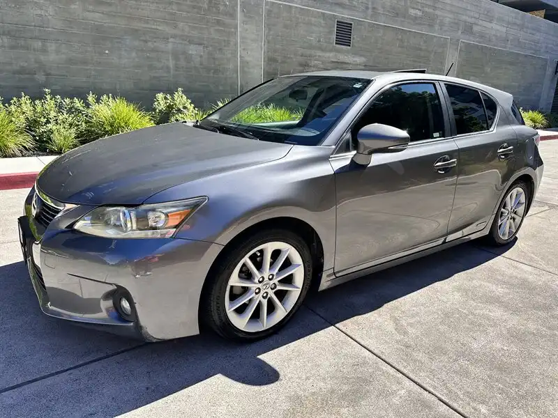 2013 Lexus CT 200h 200h's photo