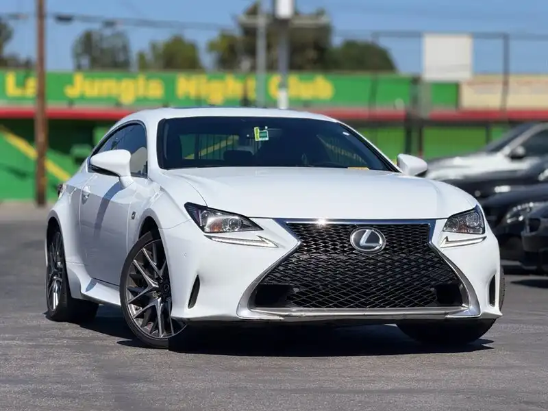 2017 Lexus RC 350 200t's photo