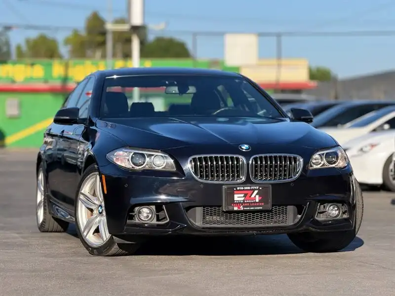 2014 BMW 5 Series 535i xDrive Sedan's photo