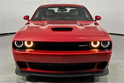 2015 Dodge Challenger SRT Hellcat photo 4
