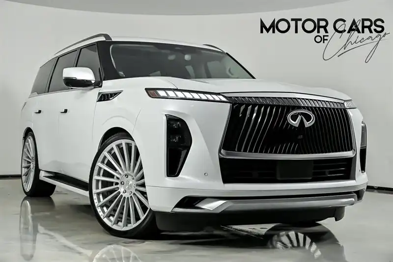 2025 INFINITI QX80 Sensory 4WD's photo
