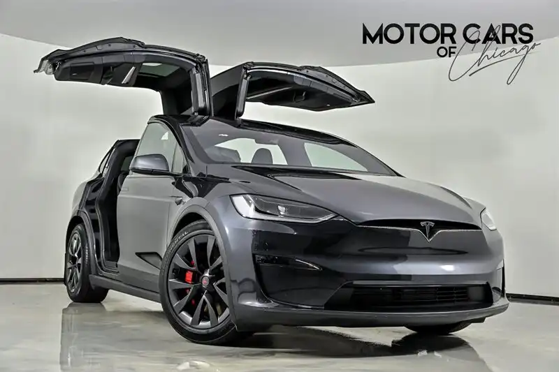 2025 Tesla Model X Plaid's photo