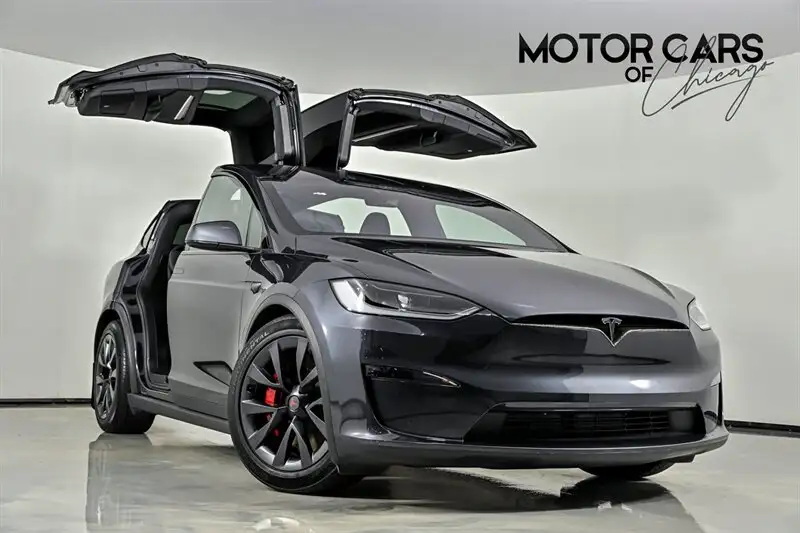 2025 Tesla Model X Plaid's photo
