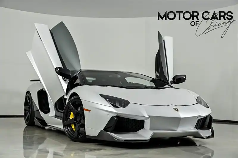 2013 Lamborghini Aventador LP 700-4's photo