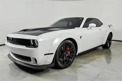 2016 Dodge Challenger SRT Hellcat photo 5