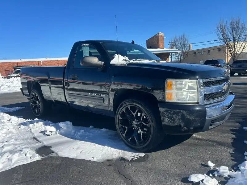 2011 Chevrolet Silverado 1500 LT Regular Cab SWB's photo