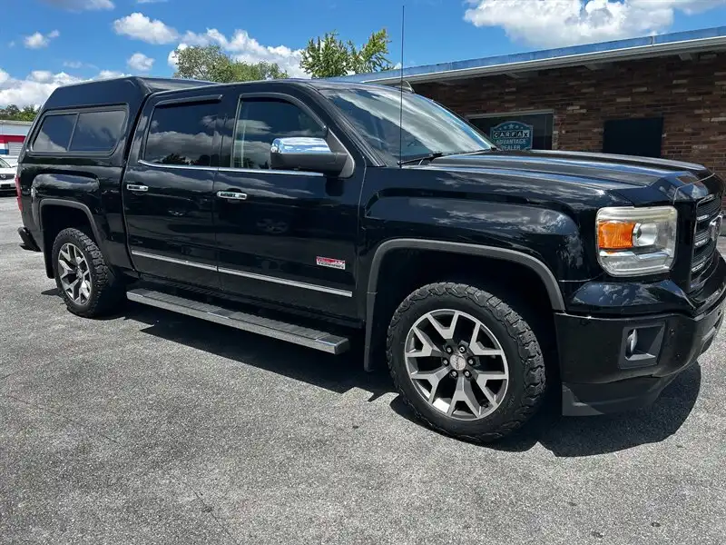 2015 GMC Sierra 4WD Crew Cab SLT SWB's photo