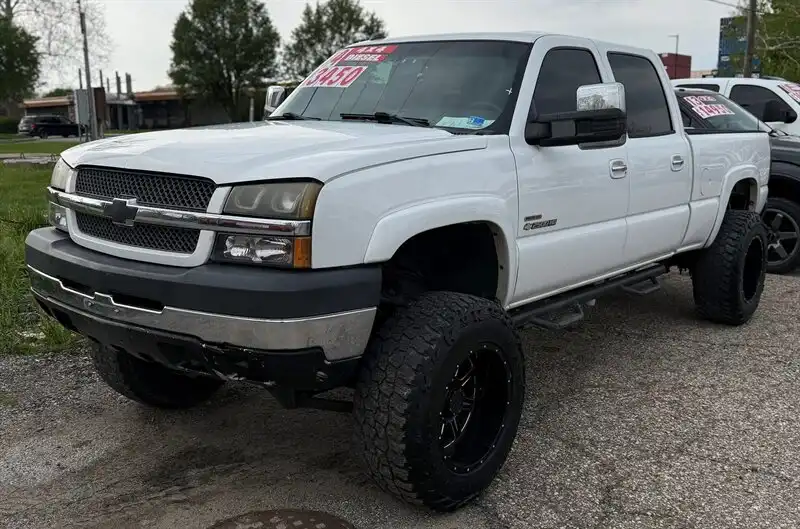 2004 Chevrolet Silverado HD LT 4WD Crew Cab SWB's photo