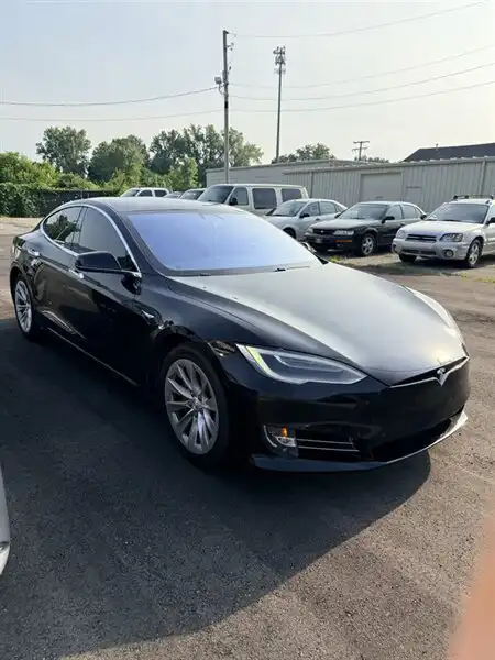 2019 Tesla Model S 75D's photo